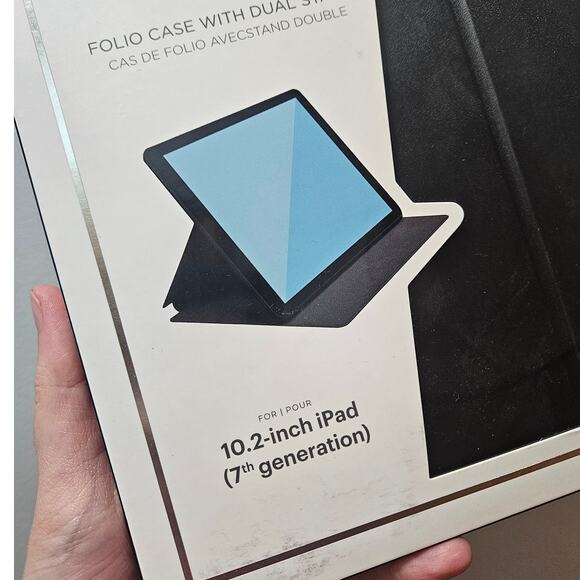 CaseMate Tuxedo Folio ~ Black Folio Case with Dual Stand 10.2" iPad (7th gen) - Picture 4 of 8